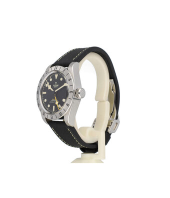 Tudor Black Bay Pro 39 2023 + papers | steel black yellow - orange