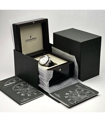 Audemars Piguet Royal Oak Offshore Chronograph 42 box + papers | NEW AP STRAP | steel white themes