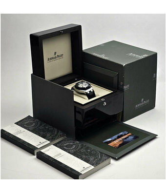 Audemars Piguet Royal Oak Offshore   steel 2010 B+P | NEW AP SERVICE