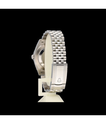 Rolex Datejust 41 - 2025 box + papers | steel blue domed Jubilee