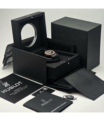 Hublot Classic Fusion King Gold Chronograph 45 - 2020 box + papers | ceramic king gold