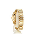 Rolex Day-Date 40 NEW ROLEX SERVICE - 2020 B+P | yellow gold champagne Roman President
