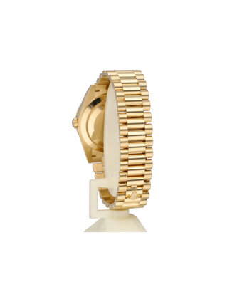 Rolex Day-Date 40 NEW ROLEX SERVICE - 2023 B+P | Gold | Money-green | Roman diamond | President
