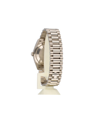 Rolex Day-Date 36 blue ombre / vignette diamond President 2025 box + papers