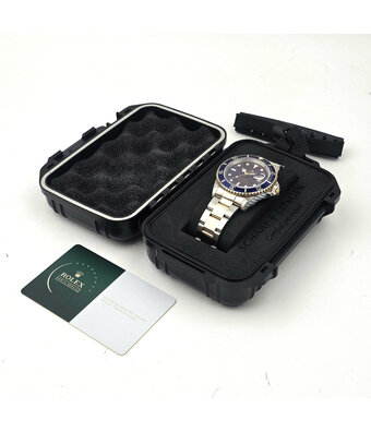 Rolex Submariner Date 40 NEW ROLEX SERVICE - 1991 | steel - yellow gold black - X-serial