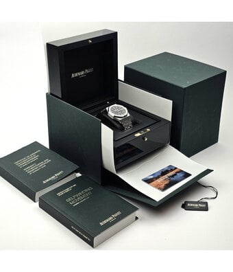Audemars Piguet Royal Oak  41 NEW AP SERVICE - 2017 box + papers | steel black