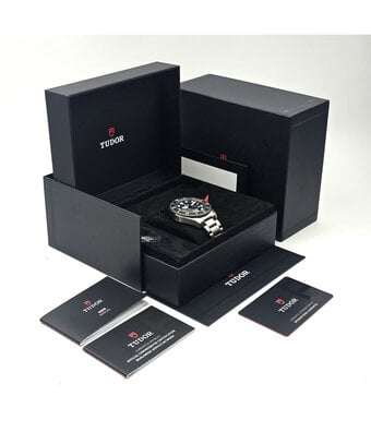Tudor Pelagos Ultra 43 - 2025 box + papers | titanium - turquoise - snowflake matte black