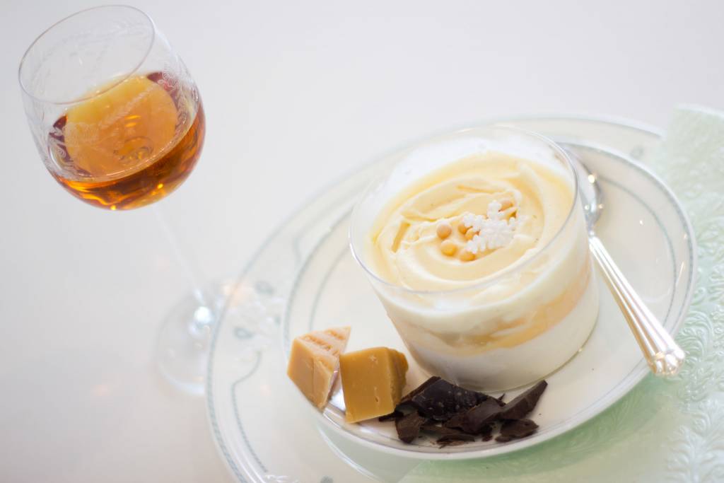 pistache-fior di latte dessertglaasje