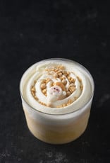 banaan-vanille met huisgemaakte advocaat dessertglaasje