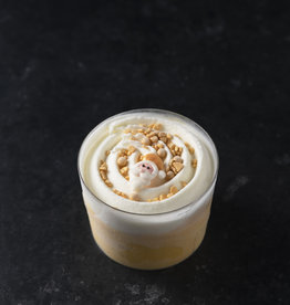 banaan-vanille met huisgemaakte advocaat dessertglaasje