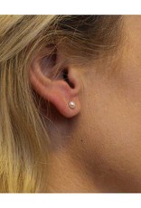 Gouden oorknoppen - 14 karaats - Zoetwaterparels - 4 mm