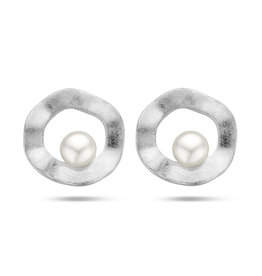 Zilveren oorknoppen - Gerhodineerd - Gescratcht - Zoetwaterparel