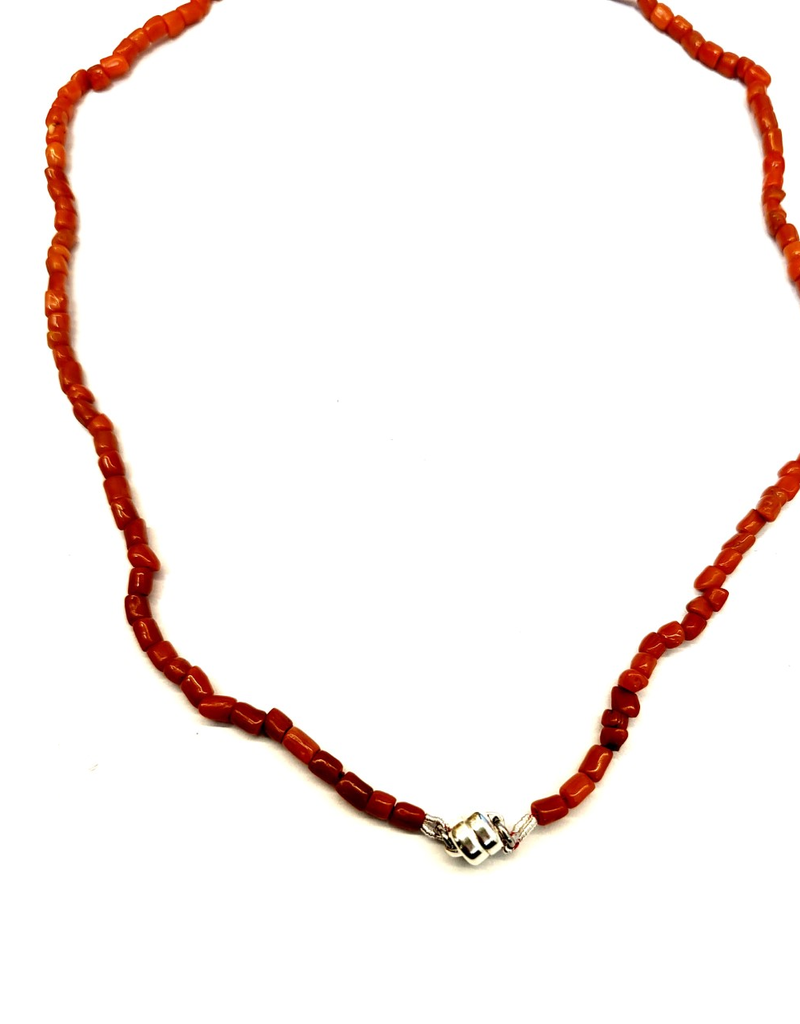 Renaissance Cultuurparels Collier - Bloedkoraaltjes - Zilveren magneetslot - 41.5 cm