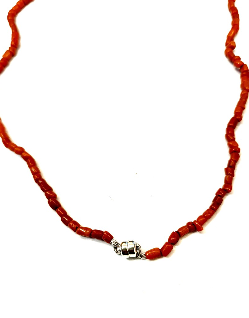 Renaissance Cultuurparels Collier - Bloedkoraaltjes - Zilveren magneetslot - 40 cm