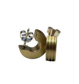 Otracosa Otracosa - Aluminium oorringen met zilveren steker - CR4 Licht goudkleurig