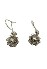 Occasions by Marleen Occasions by Marleen - Zilveren oorhangers - Zeeuws