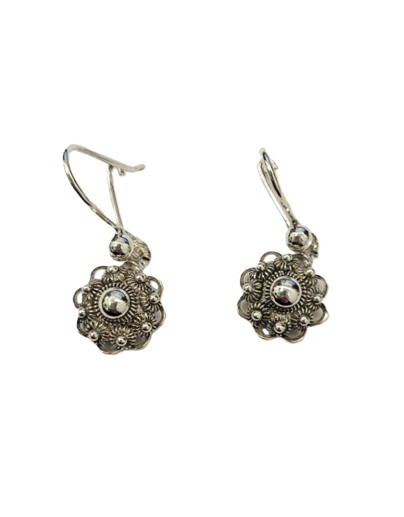 Occasions by Marleen Occasions by Marleen - Zilveren oorhangers - Zeeuws