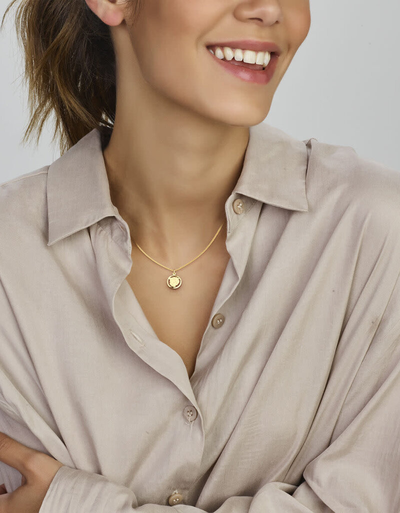 Gouden kinderkopje - Jongen in rand - Gediamanteerd - 16 mm