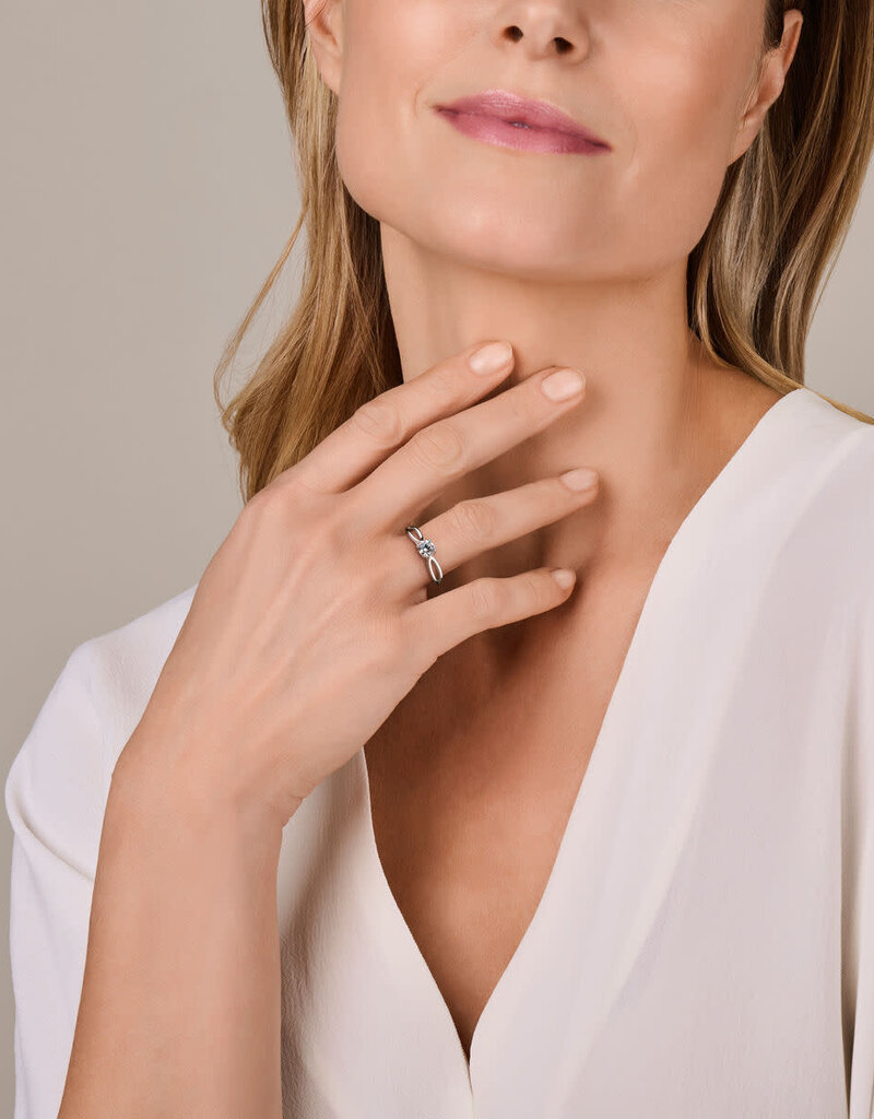 Zilveren ring - Gerhodineerd - Zirkonia - Maat 18.5