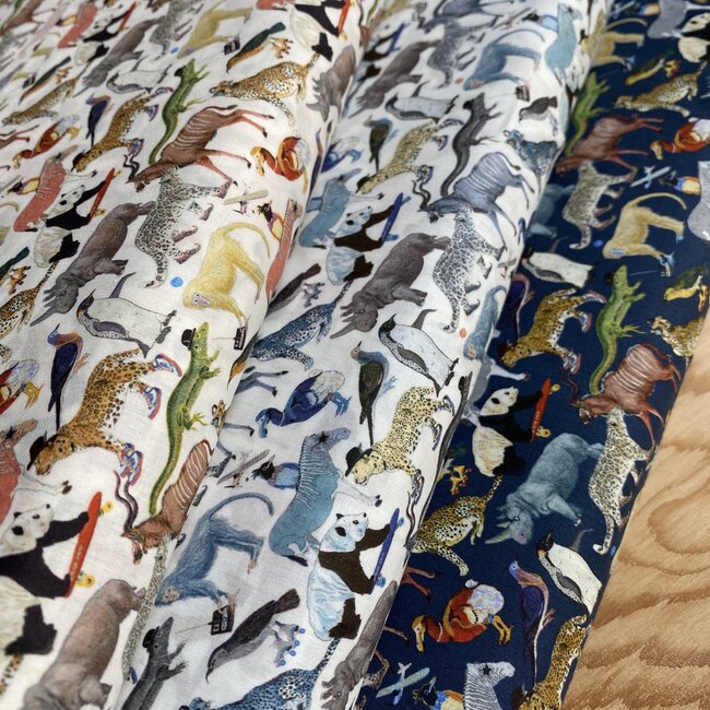 liberty Tana Lawn Liberty - Queue for the zoo white