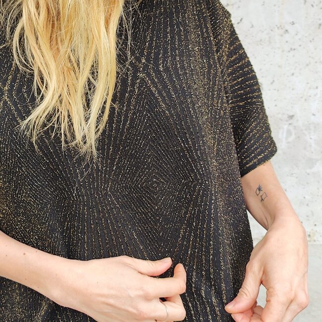 De Stoffenkamer FEEST - structuur tricot Glitter geo - black goud