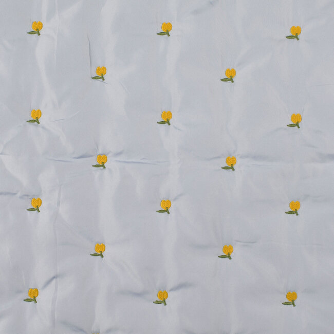 Stepped matelasse embroided flowers sky