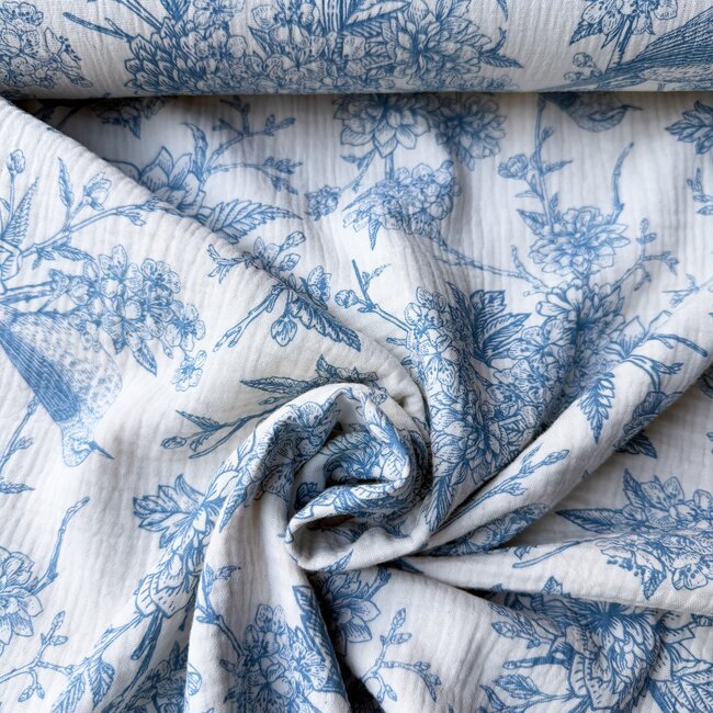 De Stoffenkamer Double gauze tetra - fine drawing blue bird forest