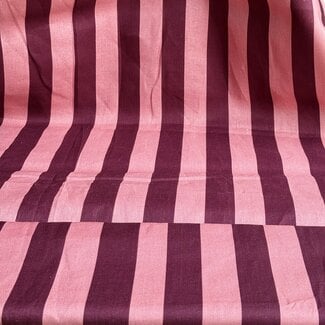 Capsule Fabrics Washed Linen - vertical burgundy / salmon