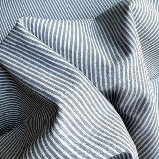 De Stoffenkamer Cotton Poplin fine stripes - denimblue