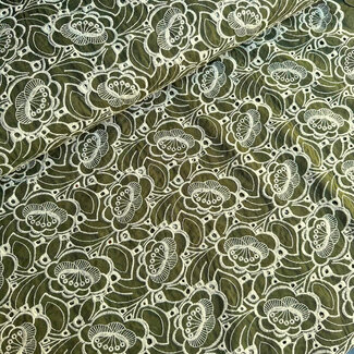 De Stoffenkamer Broderie green flowers scallop