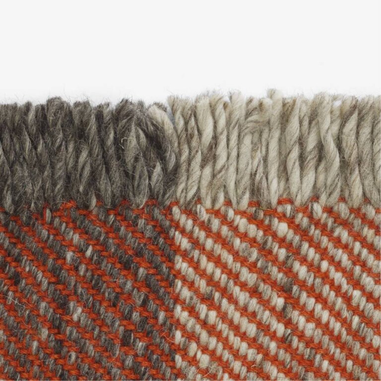 Kvadrat Fringe karpet per m2