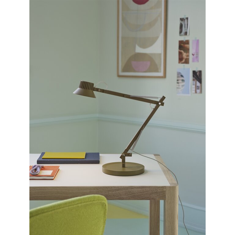 Muuto Dedicate Table Lamp S2