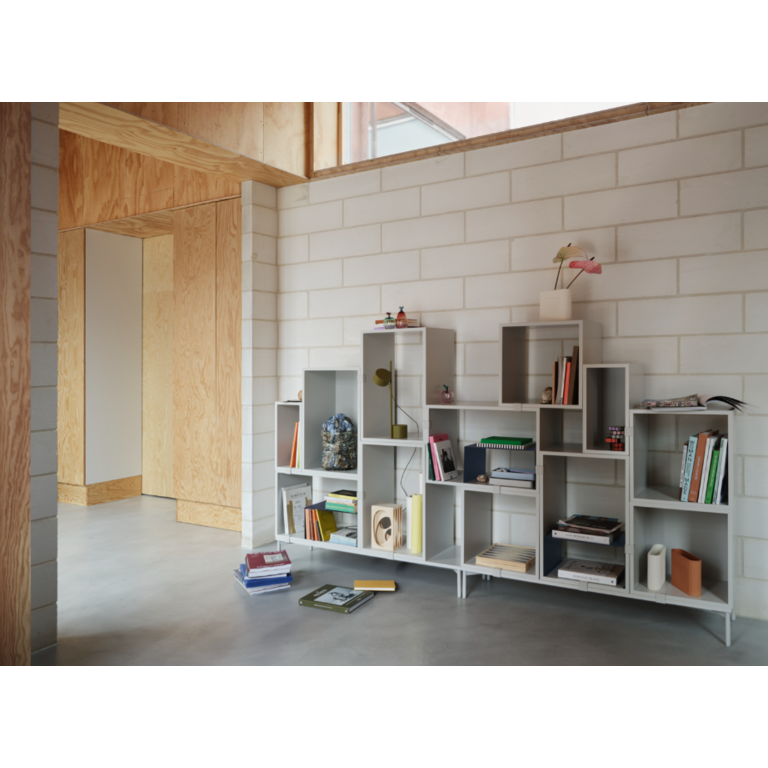 Muuto Stacked podium tube base 131x35 cm