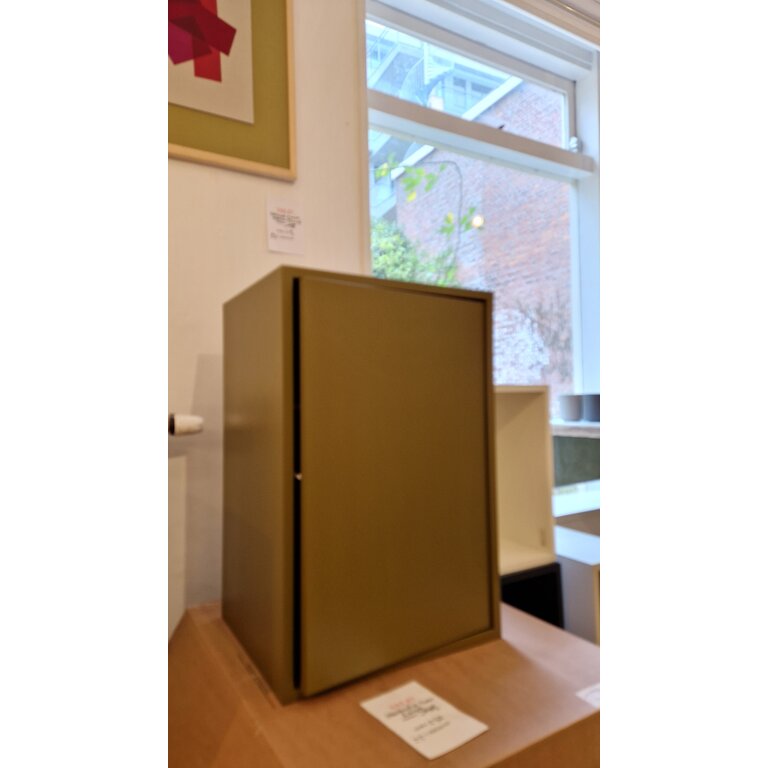Muuto Stacked large with door & shelf brown green showroom item