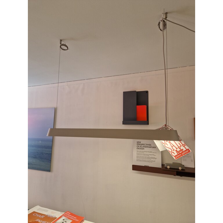 Muuto Linear Pendant Lamp 87,2 cm grey showroom item