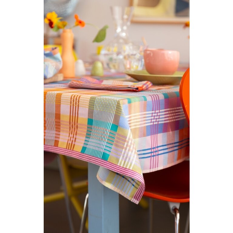 Odds & Ends: Table Cloth