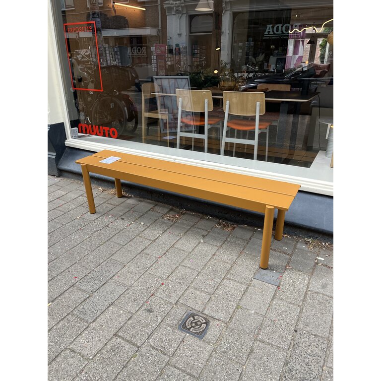 Muuto Linear steel bench 170 cm burnt orange showroommodel