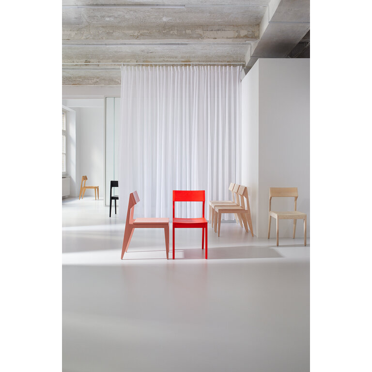 Objekte Unserer Tage Schulz Chair Fluorine lacquered ash emerald showroommodel