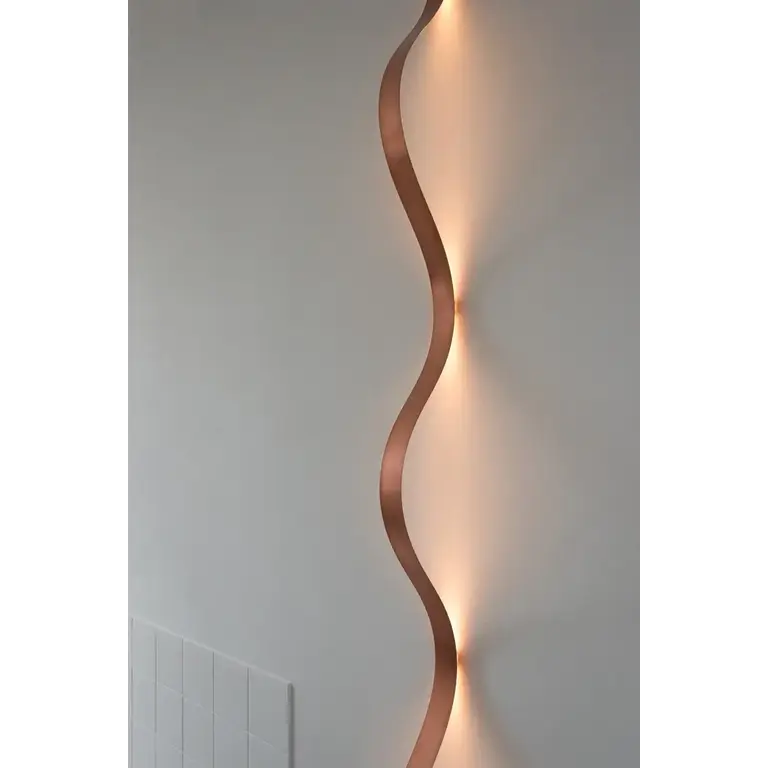 Array / David Derksen Sine Light (wall)