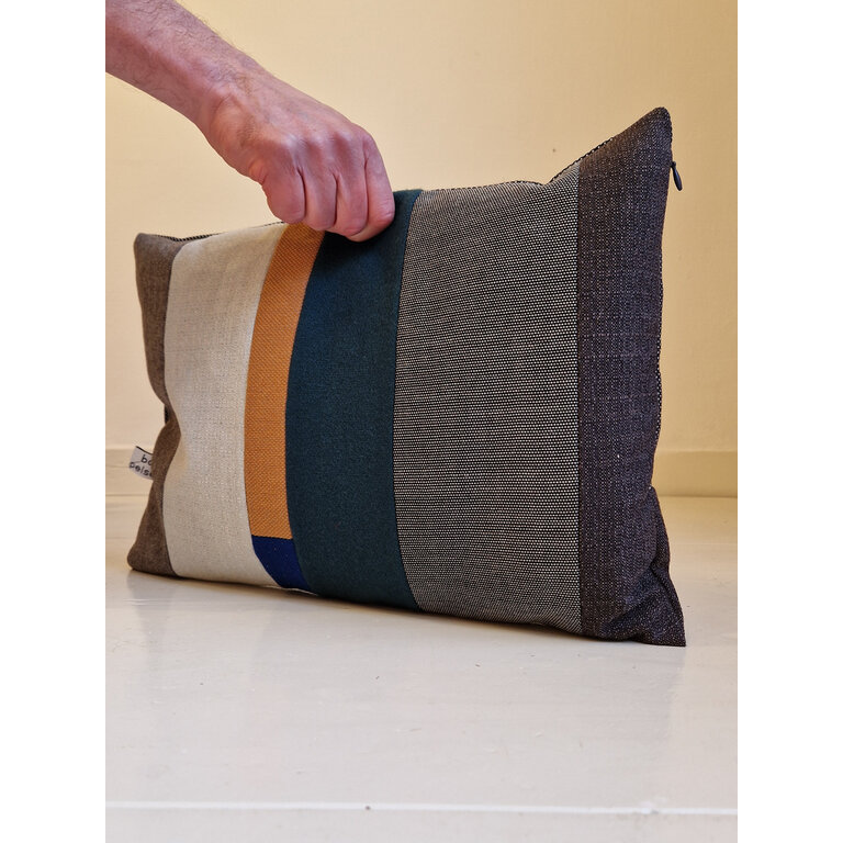 Jantien Baas X Edwin Pelser Kussens gemaakt van restanten Kvadrat stof DL3 Multicolor