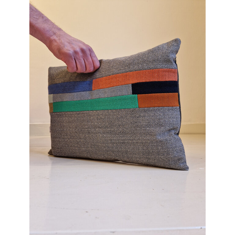 Jantien Baas X Edwin Pelser Kussens gemaakt van restanten Kvadrat stof DL3 Multicolor