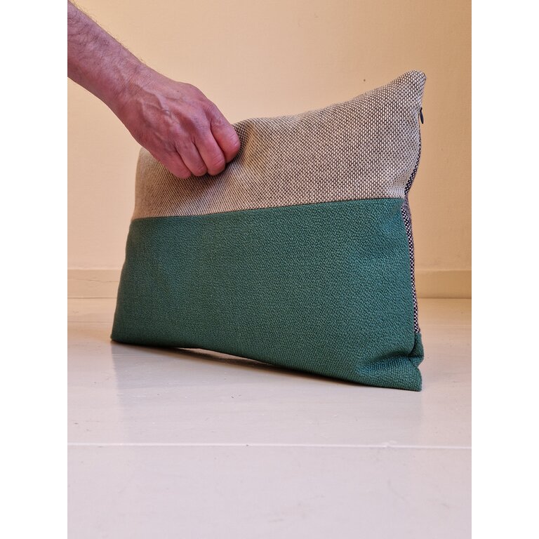 Jantien Baas X Edwin Pelser Kussens gemaakt van restanten Kvadrat stof DL4