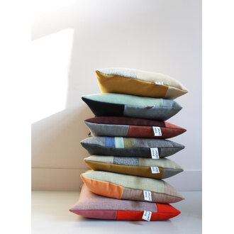 Jantien Baas X Edwin Pelser Kussens gemaakt van restanten Kvadrat stof DL3 Multicolor