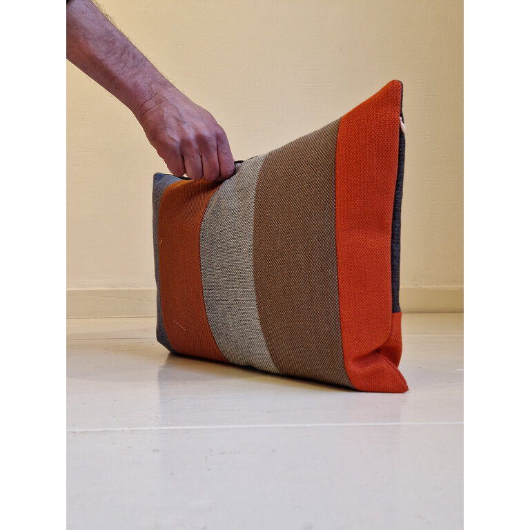 Jantien Baas X Edwin Pelser Kussens gemaakt van restanten Kvadrat stof DL4