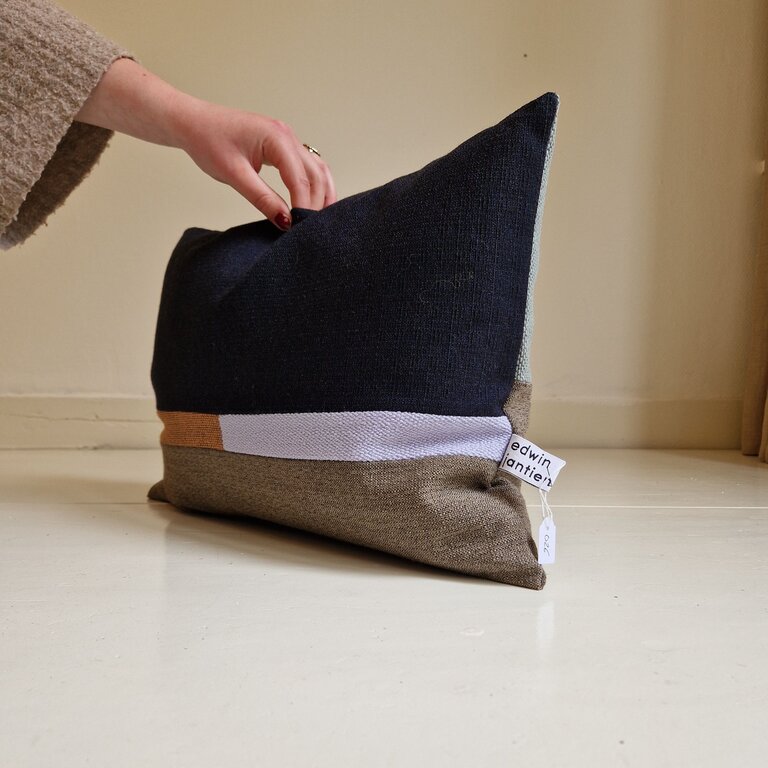 Jantien Baas X Edwin Pelser Kussens gemaakt van restanten Kvadrat stof DL3 Multicolor