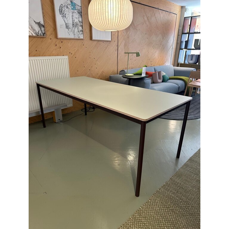 Muuto Base Table 190 x 85 cm showroom model Light Green / Brown Red
