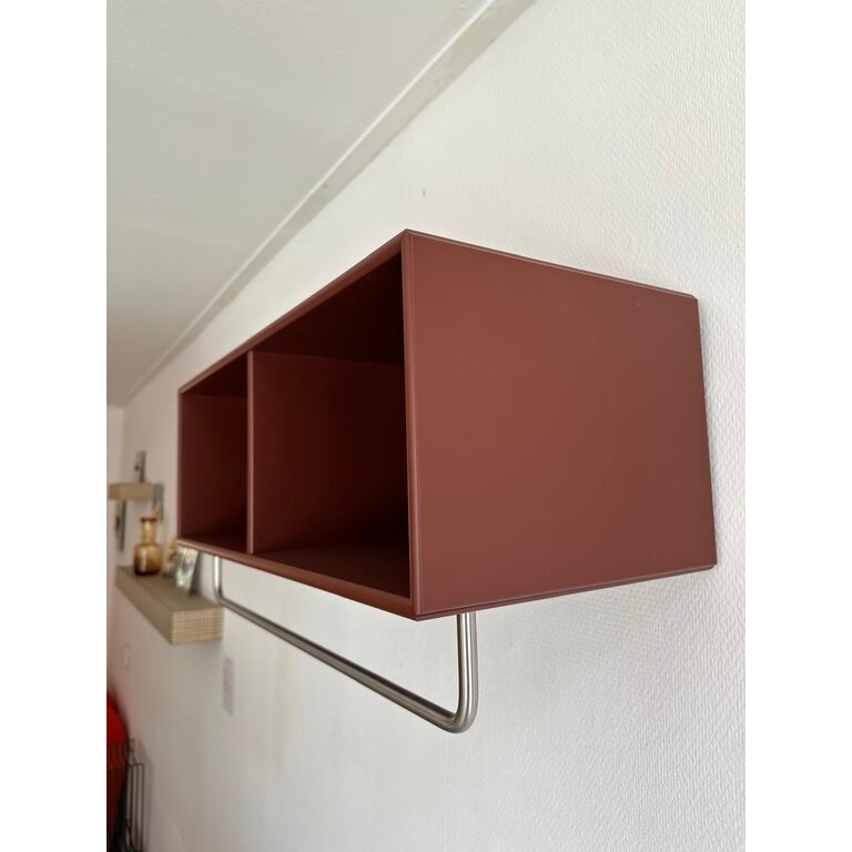 Montana COAT shelf with clothes rack showroom model