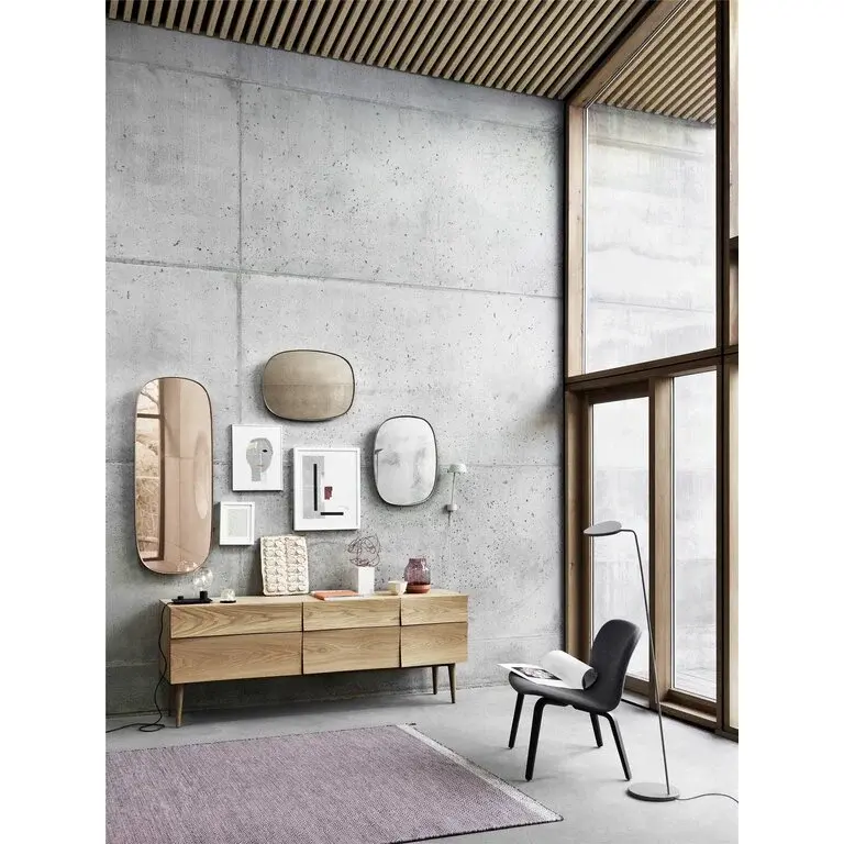 Muuto Framed Mirror small Small - Rose/Rose glass showroomitem