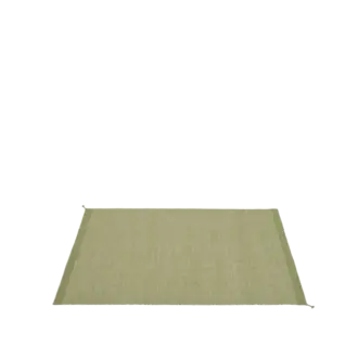 Muuto Ply Rug / Recycled Polyester 170 x 240 cm moss green showroommodel Muuto Ply Rug / Recycled Polyester 170 x 240 cm moss green showroommodel
