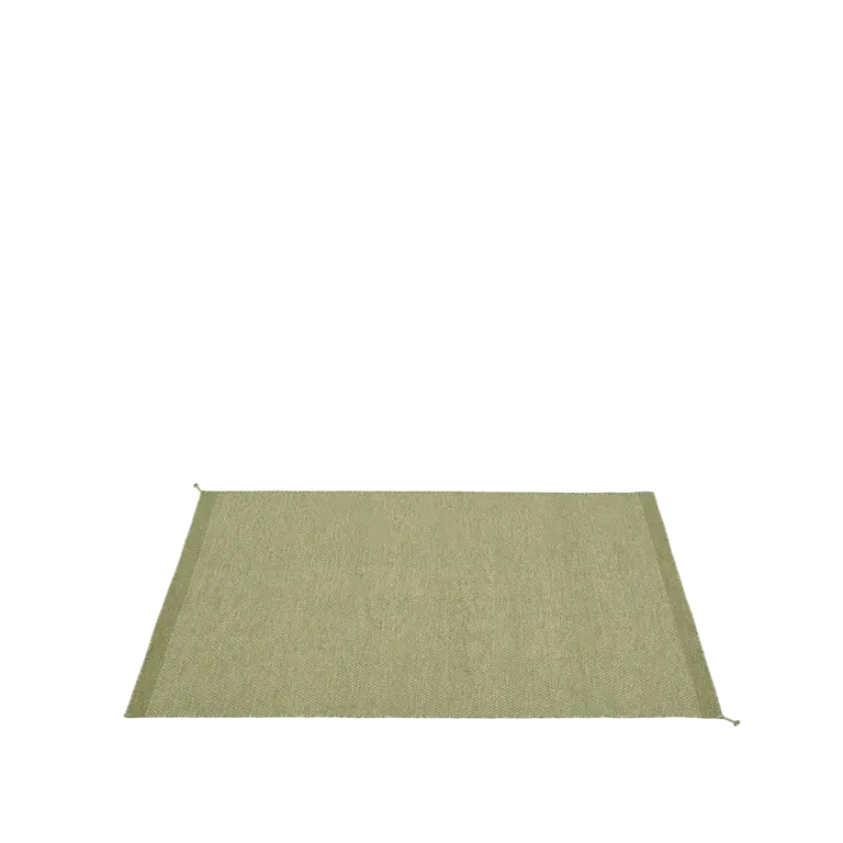 Muuto Ply Rug / Recycled Polyester 170 x 240 cm moss green showroom item